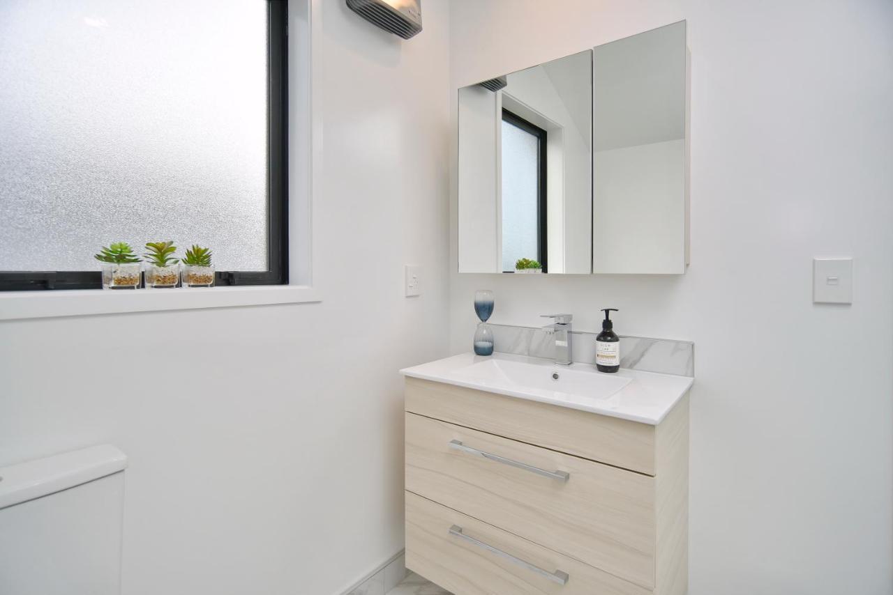 Sea Air And Sandy Beach, Beautiful 1 Bed 1 Bath ไครสต์เชิร์ช ภายนอก รูปภาพ